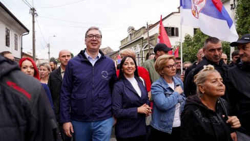 ВУЧИЋ ПОДЕЛИО СНИМКЕ СЛОБОДНИХ ГРАЂАНА: Oву дивну енергију народа морамо да усмеримо ка раду, бољитку и даљем напретку Србије