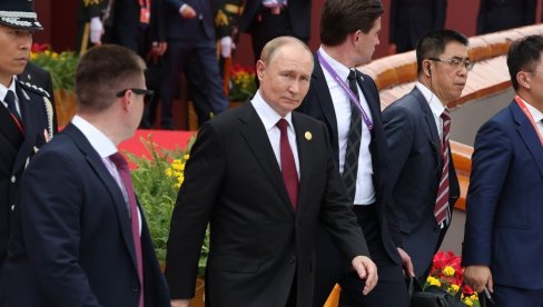 БИВШИ ИТАЛИЈАНСКИ ПРЕМИЈЕР: Видео сам Путина у Пекингу, придржавале су га две особе