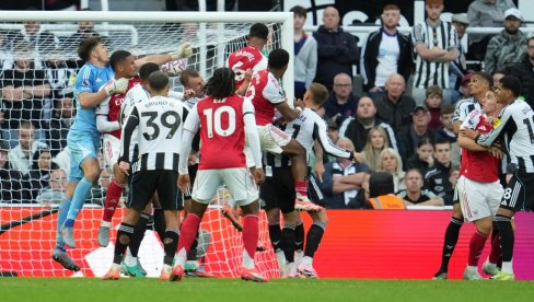 КАКАВ ПРЕОКРЕТ АРСЕНАЛА: Њукасл био близу сензације, тобџије у надокнади до победе