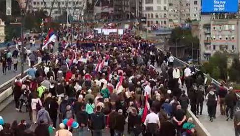 MOĆNA PORUKA SLOBODNIH GRAĐANA: Tražimo smenu rukovodstva RTS! Nije srpski ćutati (VIDEO)