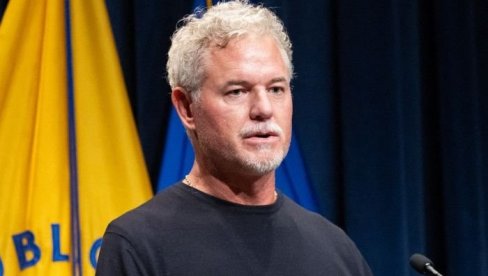 ИЗГУБИО САМ КОНТРОЛУ НАД ДЕСНОМ СТРАНОМ ТЕЛА: Омиљени доктор из Увода у анатомију има неизлечиву болест