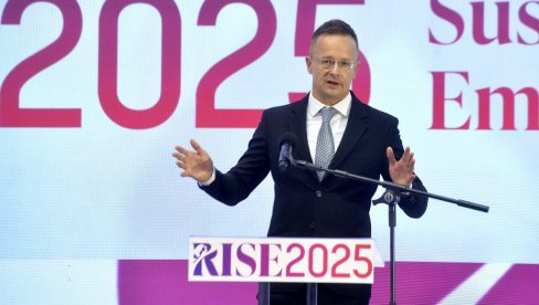 ЖЕНА ОСНОВА ЈАКЕ ПОРОДИЦЕ Сијарто: Мађарска и Србија имају исте фамилијарна вредности