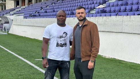 LEGENDA PREMIJER LIGE U POSETI GRAFIČARU: Oduševljen radom sa talentima, susret o kome će se pričati