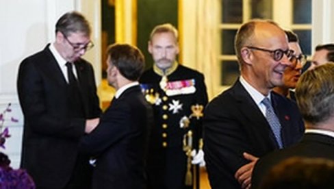 СРДАЧАН СУСРЕТ: Вучић у Копенхагену и са Макроном