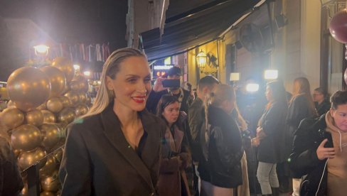 MOJI TRIKOVI ZA ODRŽAVANJE LINIJE: Ovo je tajna savršenog izgleda Jelene Gavrilović (FOTO)