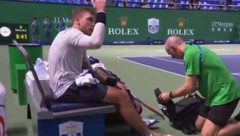 СКАНДАЛ! Хамад Међедовић водио и морао да преда меч мастерса због бруке и срамоте! (ВИДЕО)