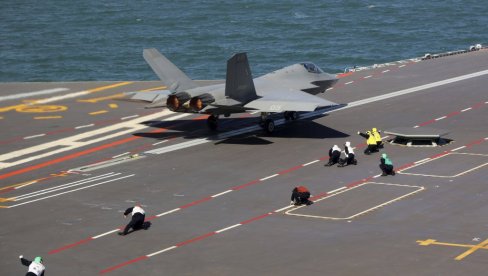 КИНА ЈЕ УПРАВО ПОБЕДИЛА АМЕРИЧКУ МОРНАРИЦУ: Прва у свету урадила је управо ово са стелт ловцима (ВИДЕО)