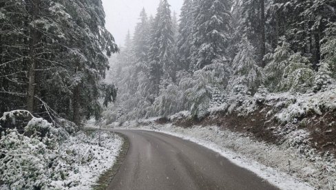 PLJUSKOVI SNEGA STIŽU U SRBIJU: Spremite se i za olujni vetar - Evo i kada