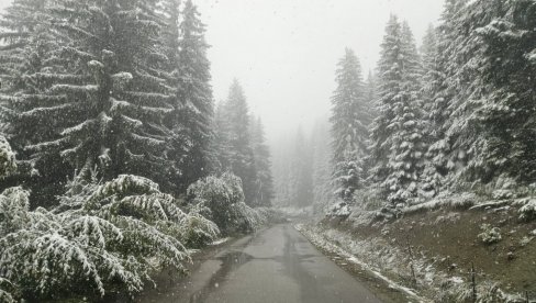 ДАНАС СНЕГ, ПА ТЕМПЕРАТУРЕ СКАЧУ ИЗНАД 20 СТЕПЕНИ: Детаљна временска прогноза за седмицу пред нама