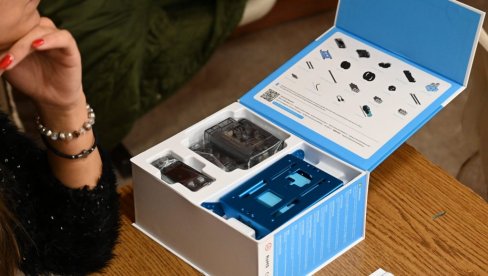 ZNANJEM ZA USPEŠNIJU BUDUĆNOST: Obuka u oblasti robotike i programiranja