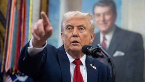 КАД СЕ ДОНАЛД ТРАМП ХВАЛИ... Мрзим да то признајем...