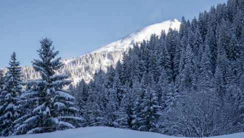 СТАРА НАРОДНА ВЕРОВАЊА: Погледајте шта значи ако у октобру падне снег према тумачењима наших предака