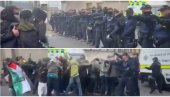 ЖЕСТОК ОБРАЧУН У ИРСКОЈ: Полиција пендрецима и бибер спрејем растерала блокадере