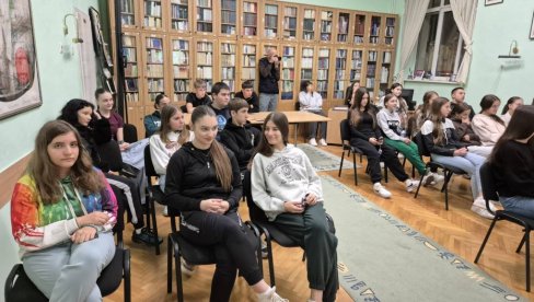 ВОЛОНТЕРИЗАМ ВАЖАН ЗА МЛАДЕ: Дом омладине Вршац промовише свој Волонтерски центар