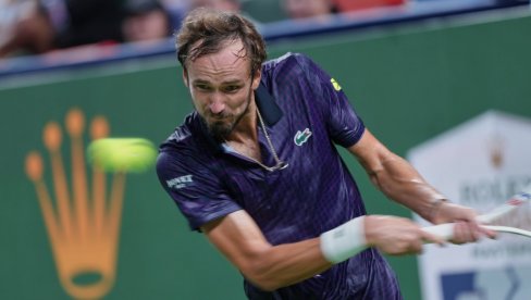 RUS PROTIV AMERIKANCA! Danil Medvedev u finalu Brizbejna protiv 33. tenisera sveta