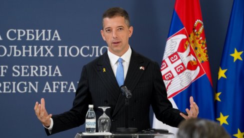 ČISTE DEZINFORMACIJE I MRŽNJA Đurić: Nijedno telo nikada nije dovelo u vezu Vučića sa ratnim dešavanjima oko Sarajeva