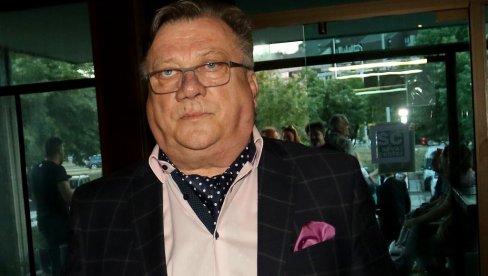 VENČALI SU SE U TROŠNOJ ZGRADI: LJubavna priča Halida Bešlića i njegove Sejde je dokaz da prava ljubav postoji