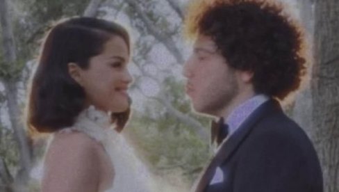 НАЈБОЉА ДРУГАРИЦА ЈОЈ СПАСИЛА ЖИВОТ, А ОНА ЈЕ НИЈЕ ПОЗВАЛА НА ВЕНЧАЊЕ: Оно што је радила док је глумица изговарала судбоносно ДА шокира