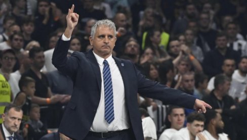 ГОТОВО ЈЕ! Познато ко мења Игора Кокошкова на клупи Ефеса