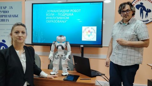 ROBOT VOLI KOGA DECA VOLE: Škola u Kikindi dobila savremeni aparat za rad sa decom sa smetnjama u razvoju