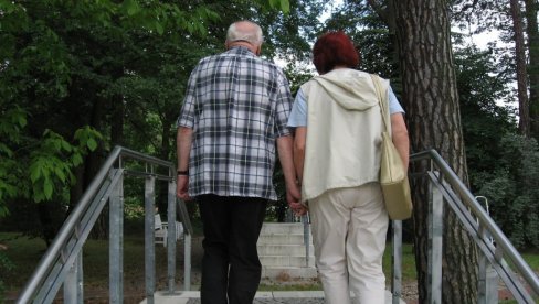 СТАРОСНА ГРАНИЦА ЗА ПЕНЗИЈУ ИДЕ НА 70 ГОДИНА У НЕМАЧКОЈ: Ево када ће тај систем да заживи и да ли је та граница коначна