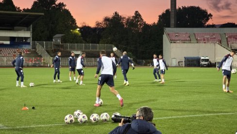 SRBIJA ODRADILA TRENING PRED ALBANIJU! Orlovi spremni dočekuju meč u kvalifikacijama za Svetsko prvenstvo (FOTO)