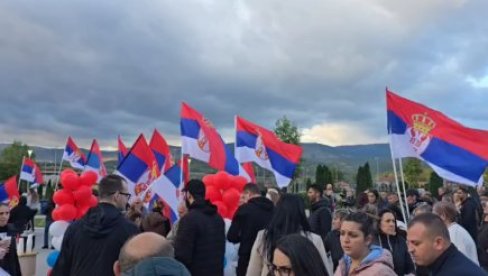ORE SE PESME ZA NAŠ NAROD NA KOSOVU I METOHIJI: Snimak iz Bele Palanke (VIDEO)