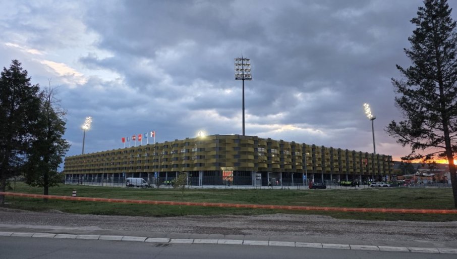 SRBIJA i Albanija igraju u Leskovcu utakmicu kvalifikacija za Svetsko prvenstvo, a "Novosti" su na licu mesta.