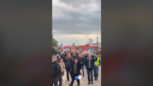 SNIMAK SVE GOVORI: Više ljudi u malom selu kod Lebana, nego blokadera na Gazeli (VIDEO)