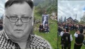 SUZE U RODNOM SELU HALIDA BEŠLIĆA: Meštani Knežine se okupili, odjekuju stihovi njegovih pesma (VIDEO)