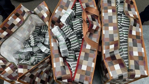 ZAPLENJEN TOVAR PSIHOAKTIVNIH LEKOVA: Na GP Horgoš sprečen pokušaj krijumčarenja 90.000 Bensendina