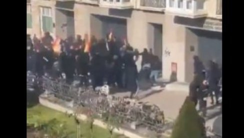 SUKOBI NA ULICAMA ŠPANIJE: Povređeno čak 20 policajaca (VIDEO)