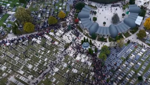 SAHRANJEN HALID BEŠLIĆ: Pogledajte kako je izgledao poslednji ispraćaj pevača iz vazduha (VIDEO)