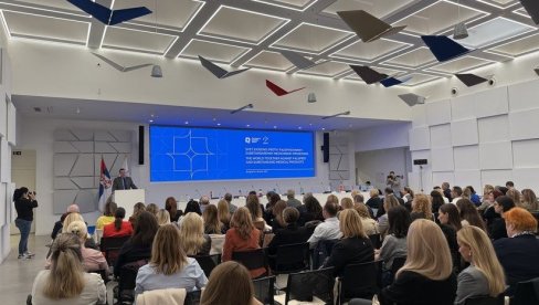 МЕЂУНАРОДНА КОНФЕРЕНЦИЈА У ПКС: Само заједничким деловањем против фалсификованих лекова