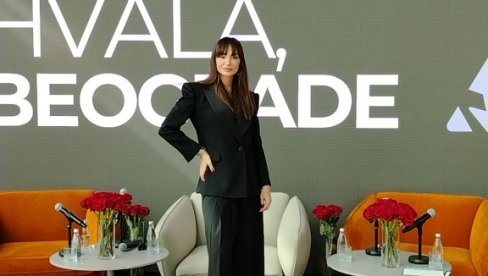 ОД ТАЧКЕ ДО СВИТАЊА: Емина Јаховић о каријери, животу у Турској, родитељству, тешким и лакшим животним тренуцима (ФОТО)