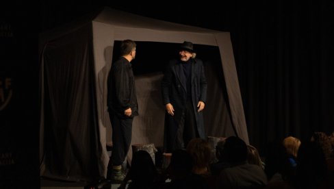 DRAMA I POEZIJA U SLUŽBI HUMANOSTI: Predstava „Bogojavljenje“ oduševila publiku u Fondaciji Mozzart