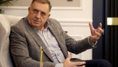 „НИСАМ РАЗОЧАРАН НИТИ ПОГОЂЕН, САМО НЕКА РАДЕ СВОЈ ПОСАО“: Додик о одлуци Уставног суда БиХ