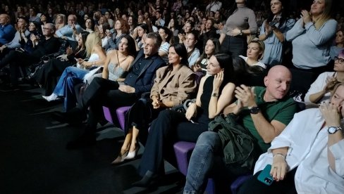 ЕСТРАДА КАО ПОДРШКА: Милица Павловић и Бојан Васковић Лексингтон бенд уживали на концерту Гоце Тржан (ФОТО)