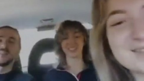 BLOKADERI VIŠE NE KRIJU DA JE SVE LAŽ I PREVARA: “Nobelovci” iz Novog Pazara “pešače” na četri točka do Novog Sada