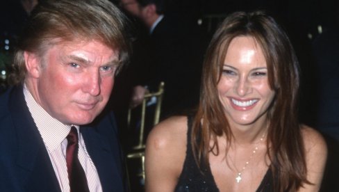 КАКО СУ СЕ ЗАИСТА УПОЗНАЛИ МЕЛАНИЈА И ДОНАЛД ТРАМП? Био је са другом женом, није могао да се обузда и тражио јој је телефон - она га је одб
