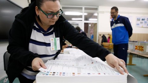 POČELO BROJANJE GLASOVA: Biračka mesta zatvorena u Severnoj Makedoniji