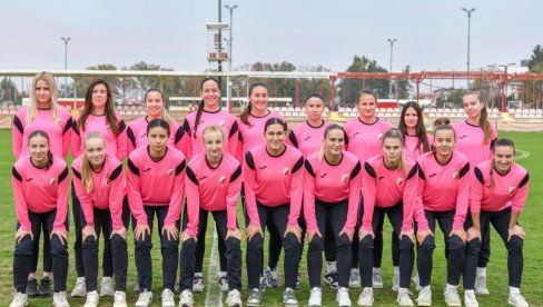 ХУМАНИ ГЕСТ ФУДБАЛЕРКИ ВОЈВОДИНЕ: Подршка борби против рака дојке