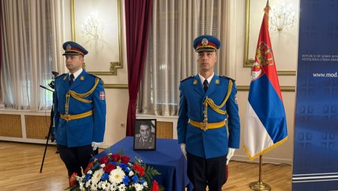 KOMEMORACIJA POVODOM SMRTI NEBOJŠE PAVKOVIĆA: Prijatelji, saborci i poštovaoci odali počast generalu (VIDEO)