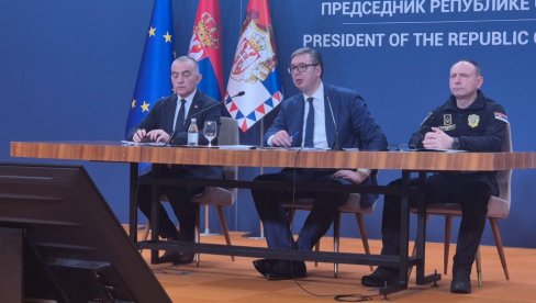 БЛОКАДЕР ВЛАДАН АНЂЕЛКОВИЋ ИЗВРШИО ЈЕЗИВ ТЕРОРИСТИЧКИ НАПАД: Вучић о страшном чину у Ћациленду - показао снимке напада