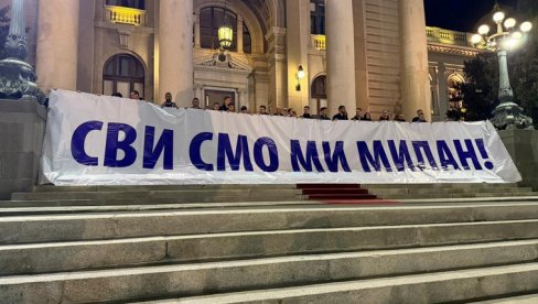 СВИ СМО МИ МИЛАН: Транспарент у част човека ког је упуцао блокадер у Ћациленду