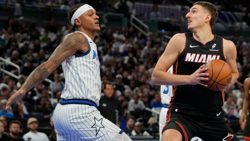 I NIJE NEKI POČETAK! Nikola Jović krenuo kao starter u porazu Majamija (VIDEO)