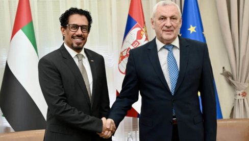 ZAJEDNIČKI RAD NA POLJU TEHNOLOGIJE: Ministar Bela Balint sa ambasadorom UAE Ahmetom Hatemom Almenhaliem