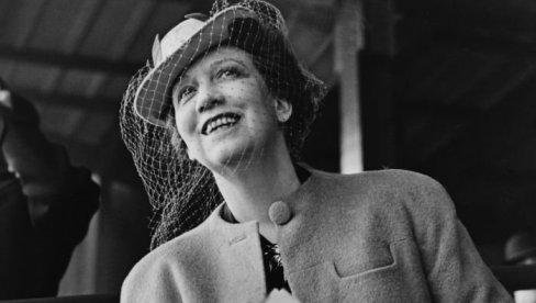 ЕЛИЗАБЕТ АРДЕН ЈЕ НАПРАВИЛА ПРВИ ЛУКСЗНИ КОЗМЕТИЧКИ САЛОН И СПА: Њен кармин је ушао у историју, а начин живота постао инспирација