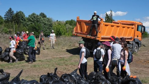 ОЧУВАЊЕ ПРИРОДНОГ СТАНИШТА ПТИЦА: Акција у Парку природе Русанда у Меленцима