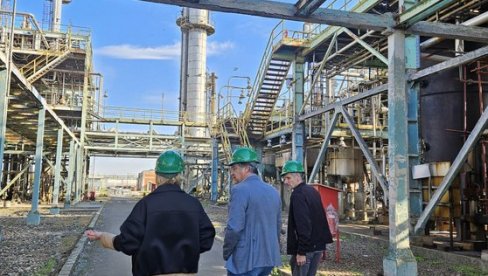 ДЕЛЕГАЦИЈА РПК СОМБОР У ПОСЕТИ ХИПОЛУ И СТАНДАРД ГАСУ: Фокус на снабдевању сировинама и пуној производњи (ФОТО)